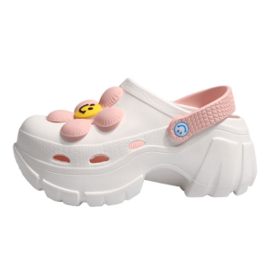 Aesthetic Chunky Crocs: Y2K Fashion Must-Have for Trendy Outfits