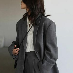 Chic Y2K Aesthetic Blazer with Wide Shoulders for Trendy Outfits