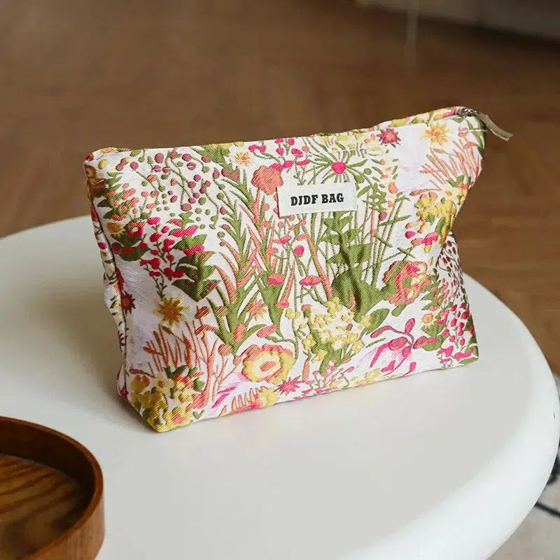 Floral Embroidered Makeup Bag - Aesthetic Coquette Style Essential