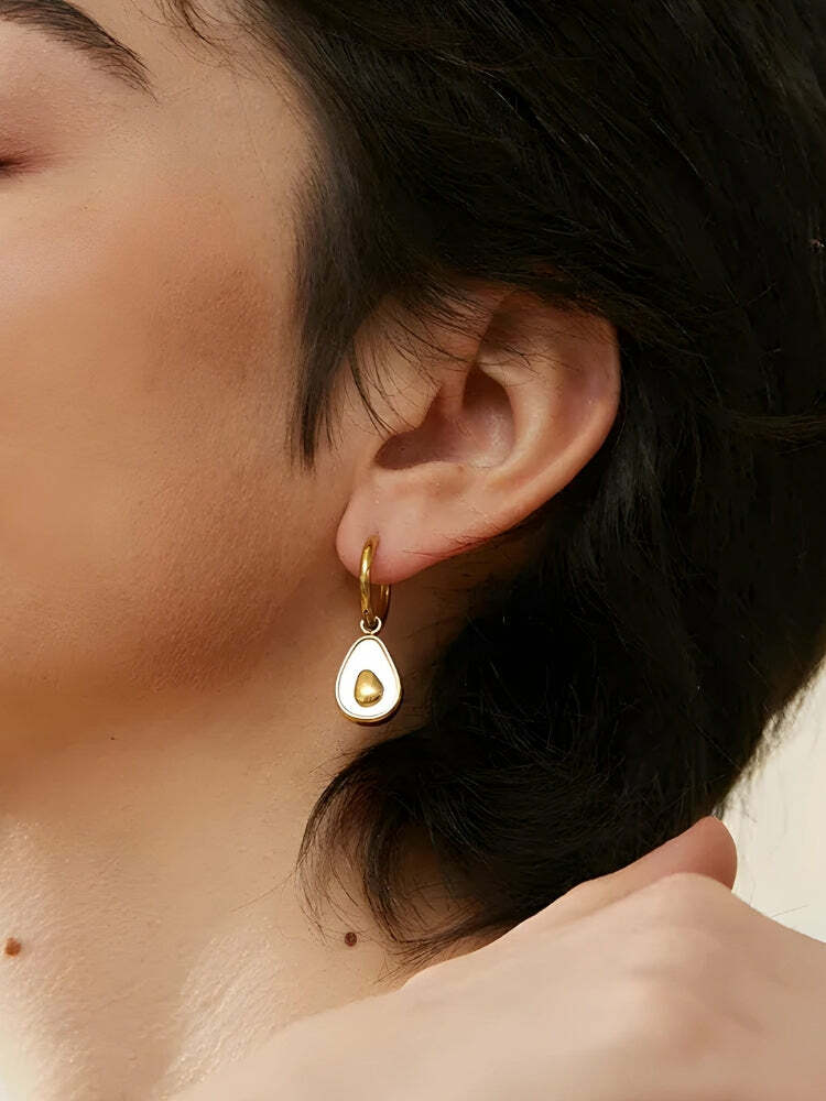 Gold Hoop Earrings: Aesthetic Jewelry for Y2K Fashion Lovers