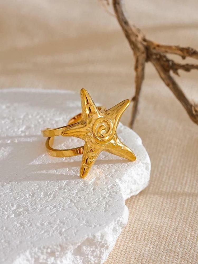 Gold Starfish Ring - Aesthetic Jewelry for Y2K and Coastal Vibes