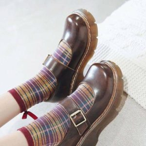Grandmacore Aesthetic Shoes: Vintage-Inspired Footwear for Trendy Styles