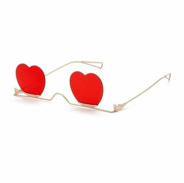 Retro Heart Sunglasses: Y2K Aesthetic Accessory for Trendy Outfits