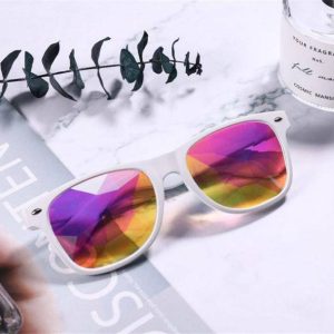 Vaporwave Glasses: Trendy Aesthetic Eyewear for Y2K Fashion Lovers