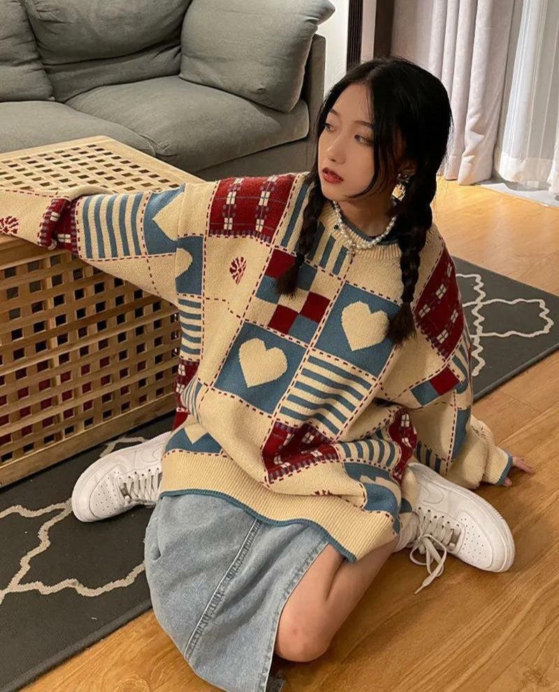 Vintage Heart Pattern Sweater - Y2K Aesthetic for Cozy Style Lovers