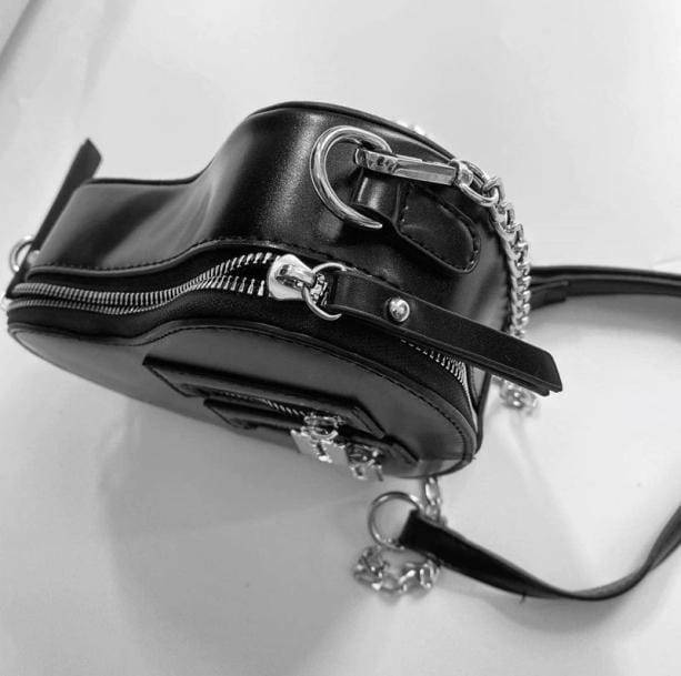 Y2K Aesthetic Black Heart Crossbody Bag for Trendy Coquette Style