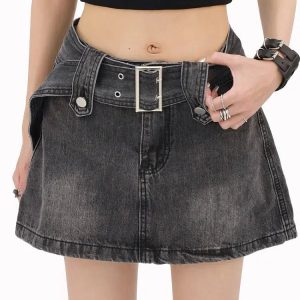 Y2K Grunge Buttoned Belt Loop Mini Skirt for Aesthetic Coquette Style