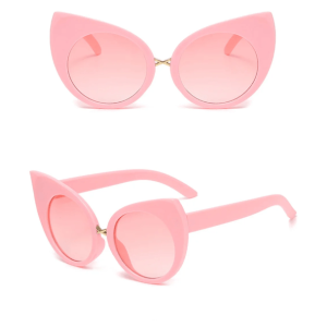 Y2K Oversized Kitty Sunglasses for Aesthetic Coquette & Grunge Styles