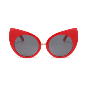 Y2K Oversized Kitty Sunglasses for Aesthetic Coquette & Grunge Styles