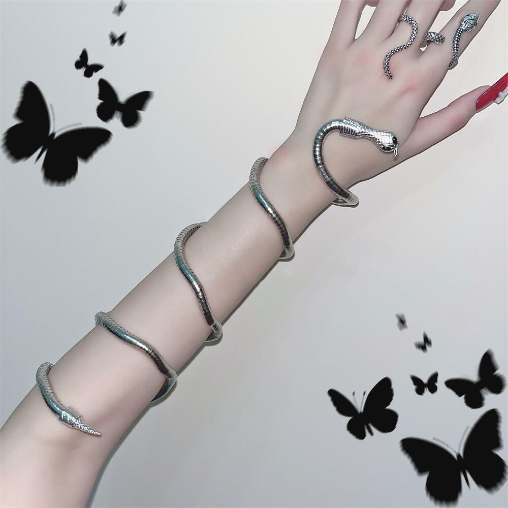 Y2K Aesthetic Gold Serpentine Decor Arm Cuff - Cute Coquette Style Jewelry Accessory