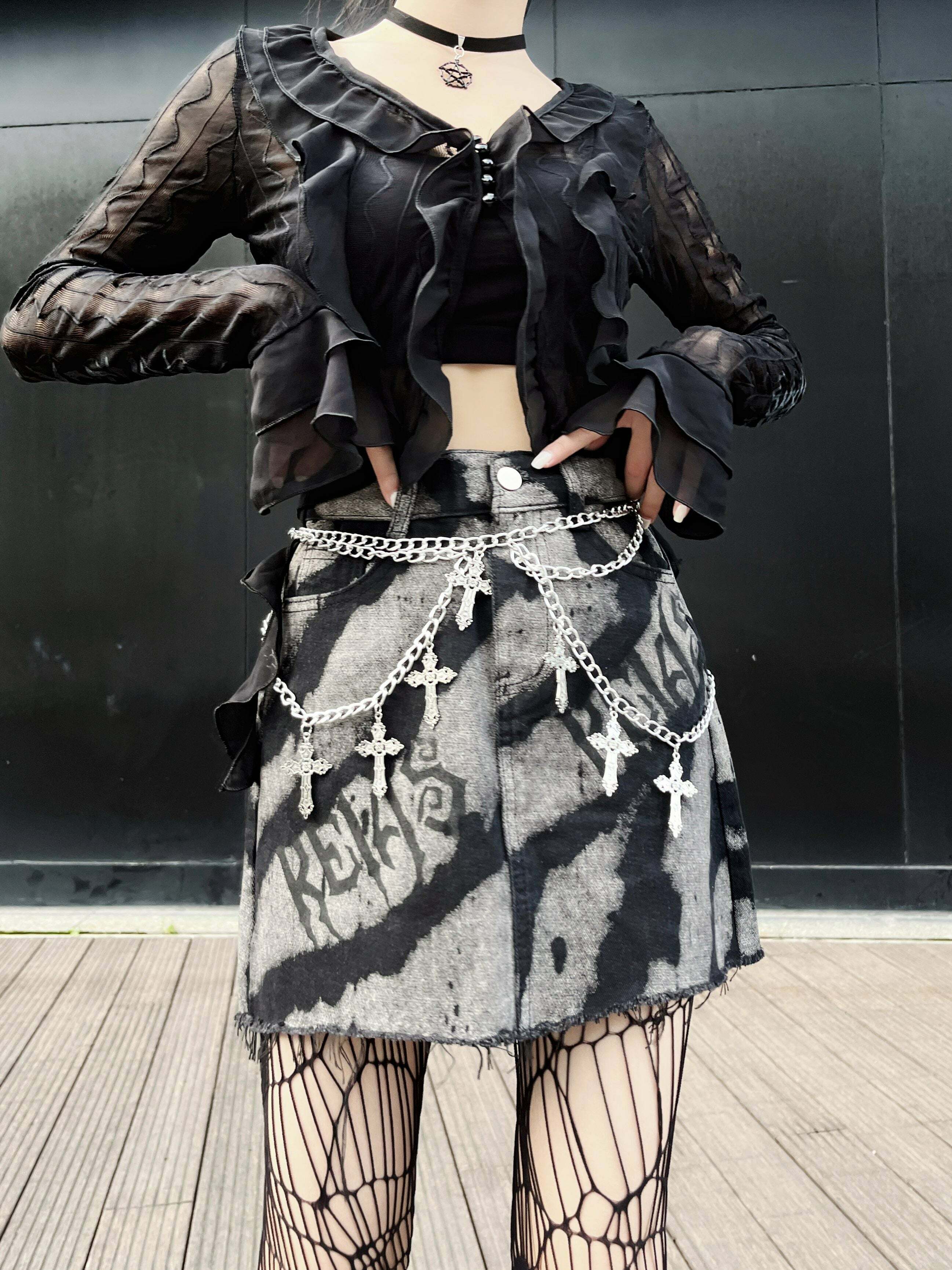 Y2K Denim Letter Print Mini Skirt with Metal Chain - Trendy Grunge Aesthetic Style