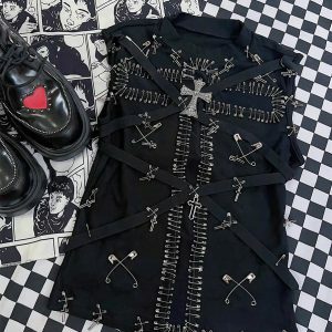 Y2K Fashion Crewneck Sleeveless Cross Applique Top - Cute Grunge Aesthetic Style