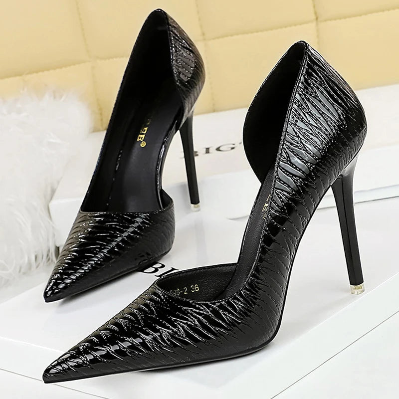 Y2K Fashion Retro High Heels - Embossed Lacquer Leather Stilettos for Grunge & Coquette Aesthetic