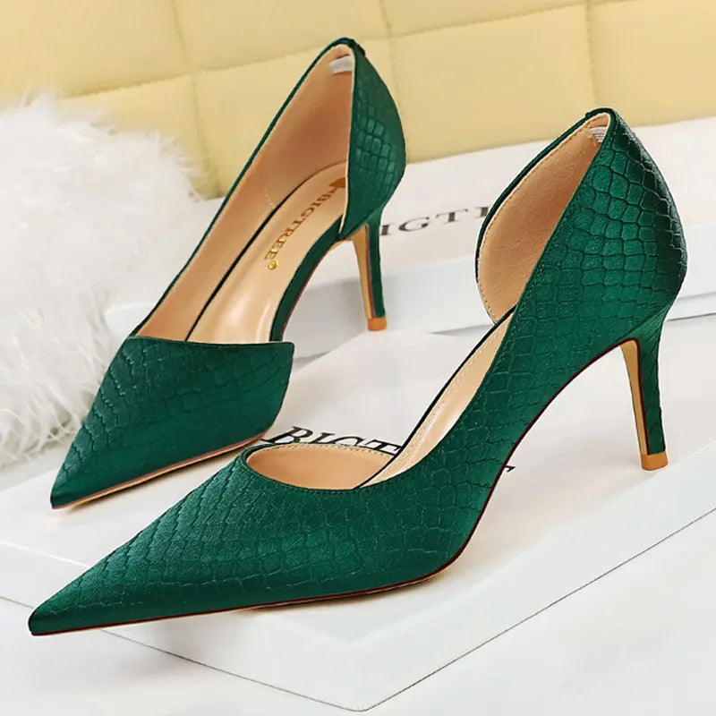 Y2K Fashion Snake-Print Satin Pumps - Pointed Toe Kitten Heels for Grunge & Coquette Aesthetic