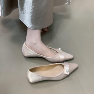 2025 Early Spring Women's Ocean One Gentle Wind Satin Pearl Pointed Shallow Mouth Loafers - Trendy Chinese Style Flats