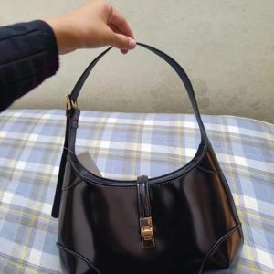 2025 High-End Retro Crescent Bag - Versatile Handheld & Shoulder Tote for Women, Chic Underarm Design