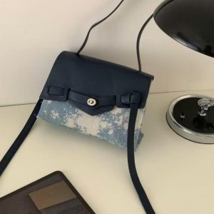 2025 Spring/Summer Irregular Flap Design Messenger Bag - Versatile Commuter Shoulder Crossbody Tote for Y2K Fashion