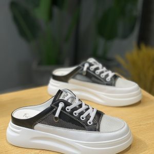 2025 Summer Korean Style Genuine Leather Closed-Toe Mesh Slip-On Backless Platform Sandals for Women