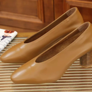 6.5cm Soft Leather Grandma Shoes for Women - Vintage Round Toe Chunky Heels, Comfortable Flats for Autumn 2025