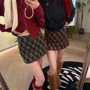 American College Style Slim-Fit Plaid Short Skirt for Women - Sexy Bodycon A-Line Hip-Hugging 2024 Trend