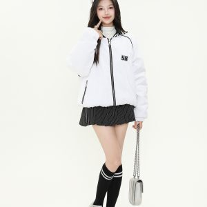 American Retro College Style Black Striped Pleated Midi Skirt for Women - Versatile and Slimming JK Skirt for Spring and Autumn Fashion
