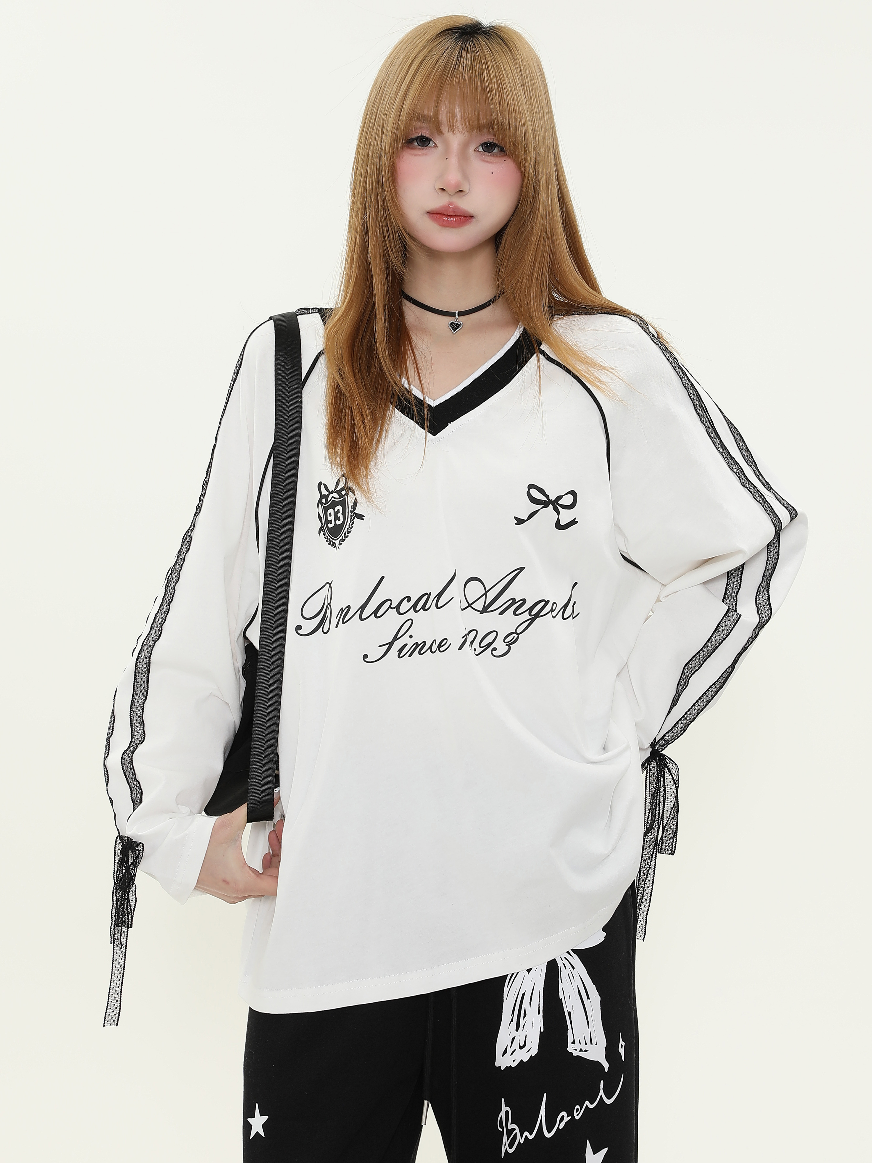 American Style Lace Splicing V-Neck Long Sleeve T-Shirt for Women - Spring 90s Sports Jersey Inspired Fashion Top