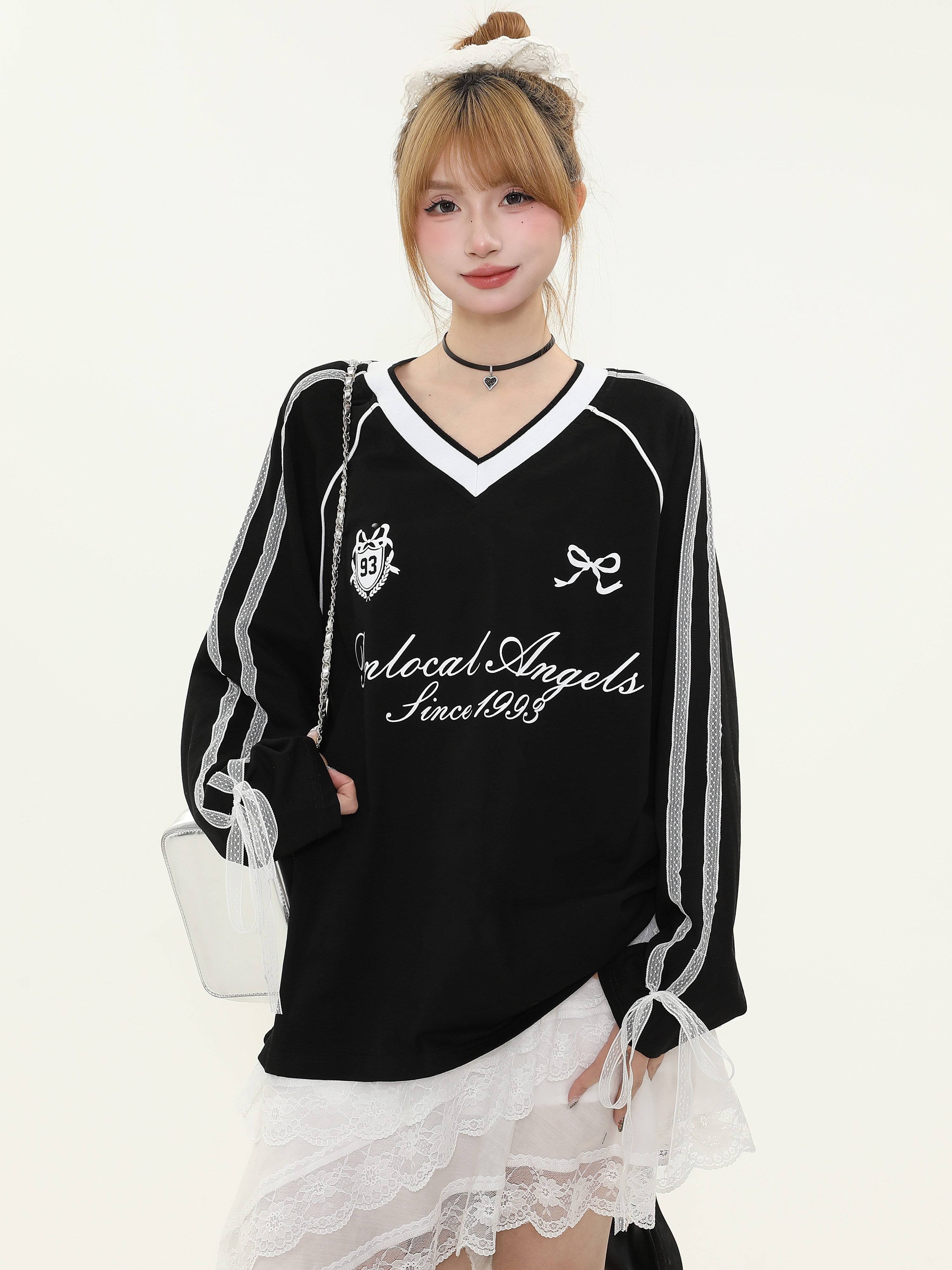 American Style Lace Splicing V-Neck Long Sleeve T-Shirt for Women - Spring 90s Sports Jersey Inspired Fashion Top