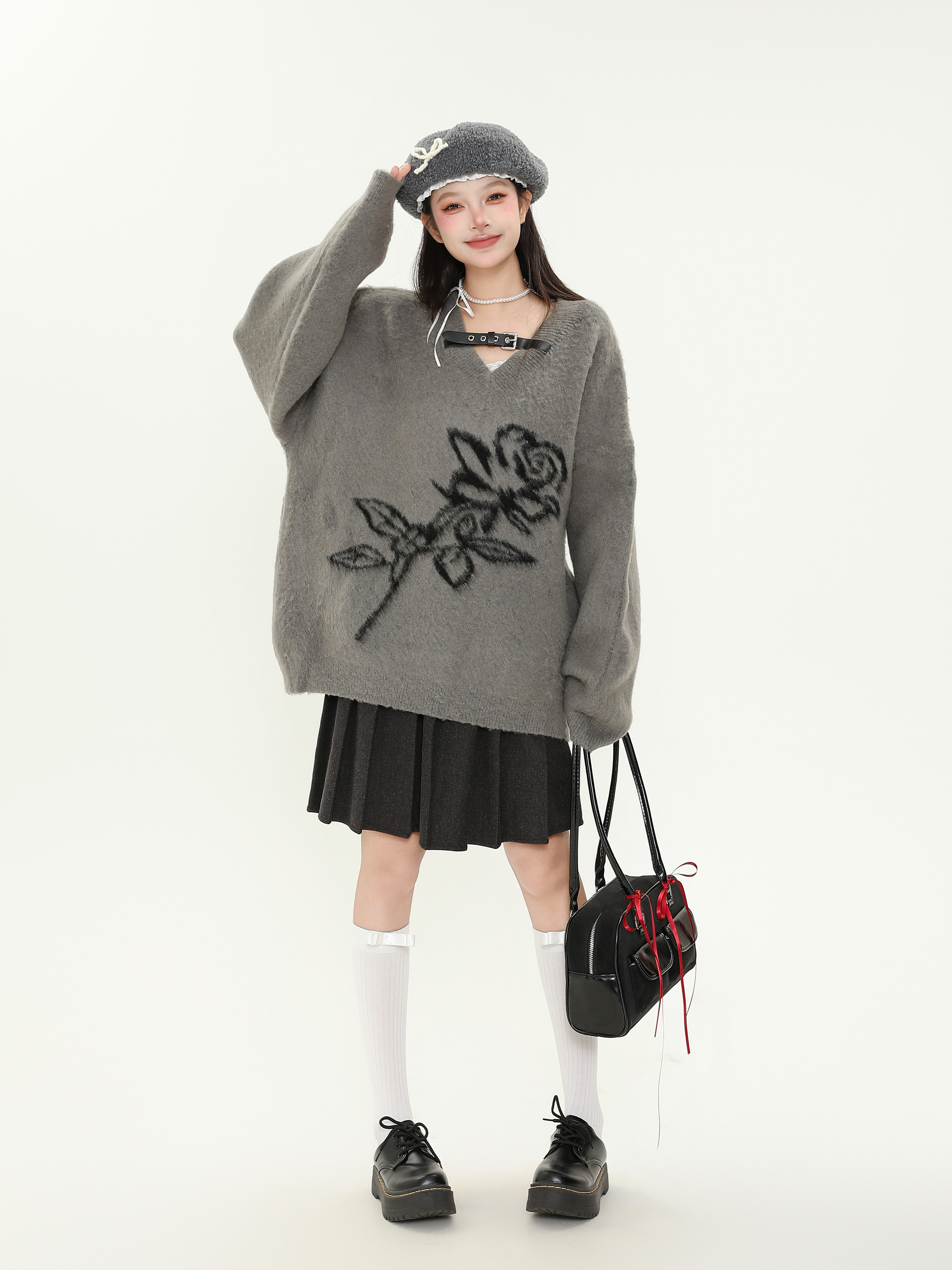 American Vintage Rose Jacquard V-Neck Sweater for Women – Soft Loose Knit Top for Autumn Winter, Cozy Y2K Style