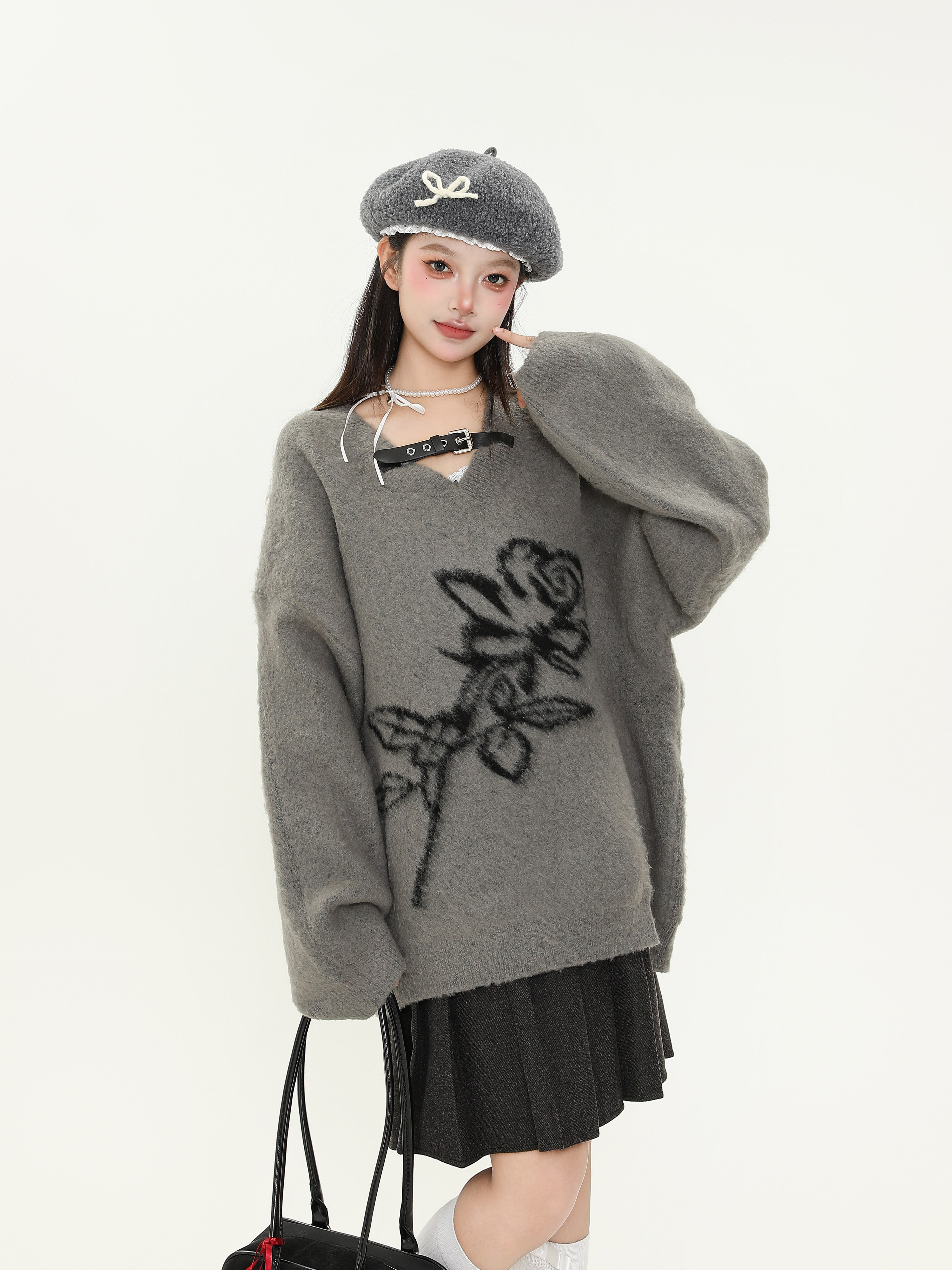 American Vintage Rose Jacquard V-Neck Sweater for Women – Soft Loose Knit Top for Autumn Winter, Cozy Y2K Style