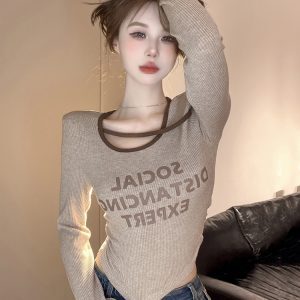 American Wasteland Slim-Fit Long Sleeve T-Shirt for Women, K-Pop Style Autumn Winter Top, Perfect for Jazz Music Festival