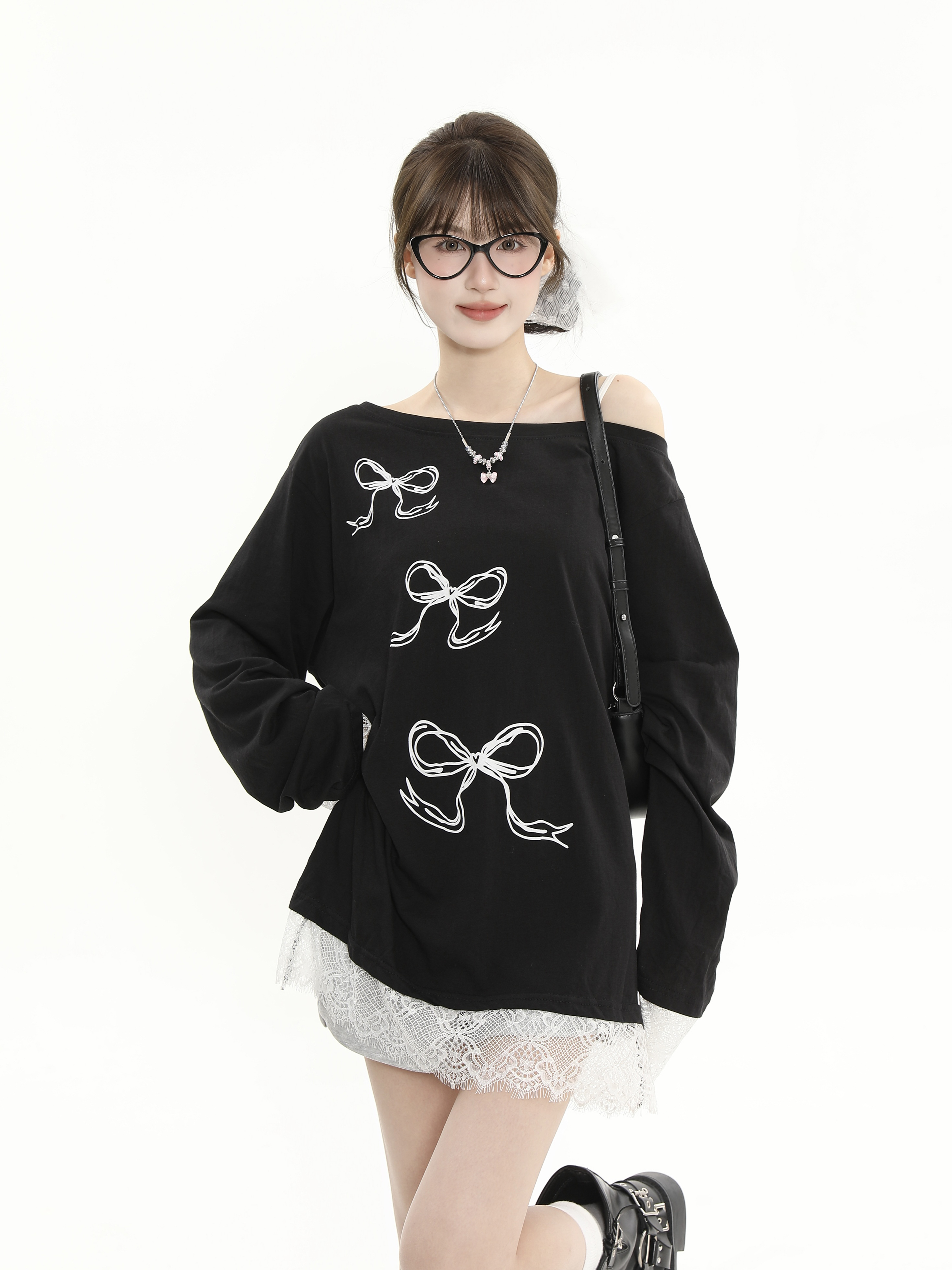 Asymmetrical Collar Off-Shoulder Bowknot Printed Long Sleeve T-Shirt with Lace Splicing - Women's Loose Sun Protection Cover-Up