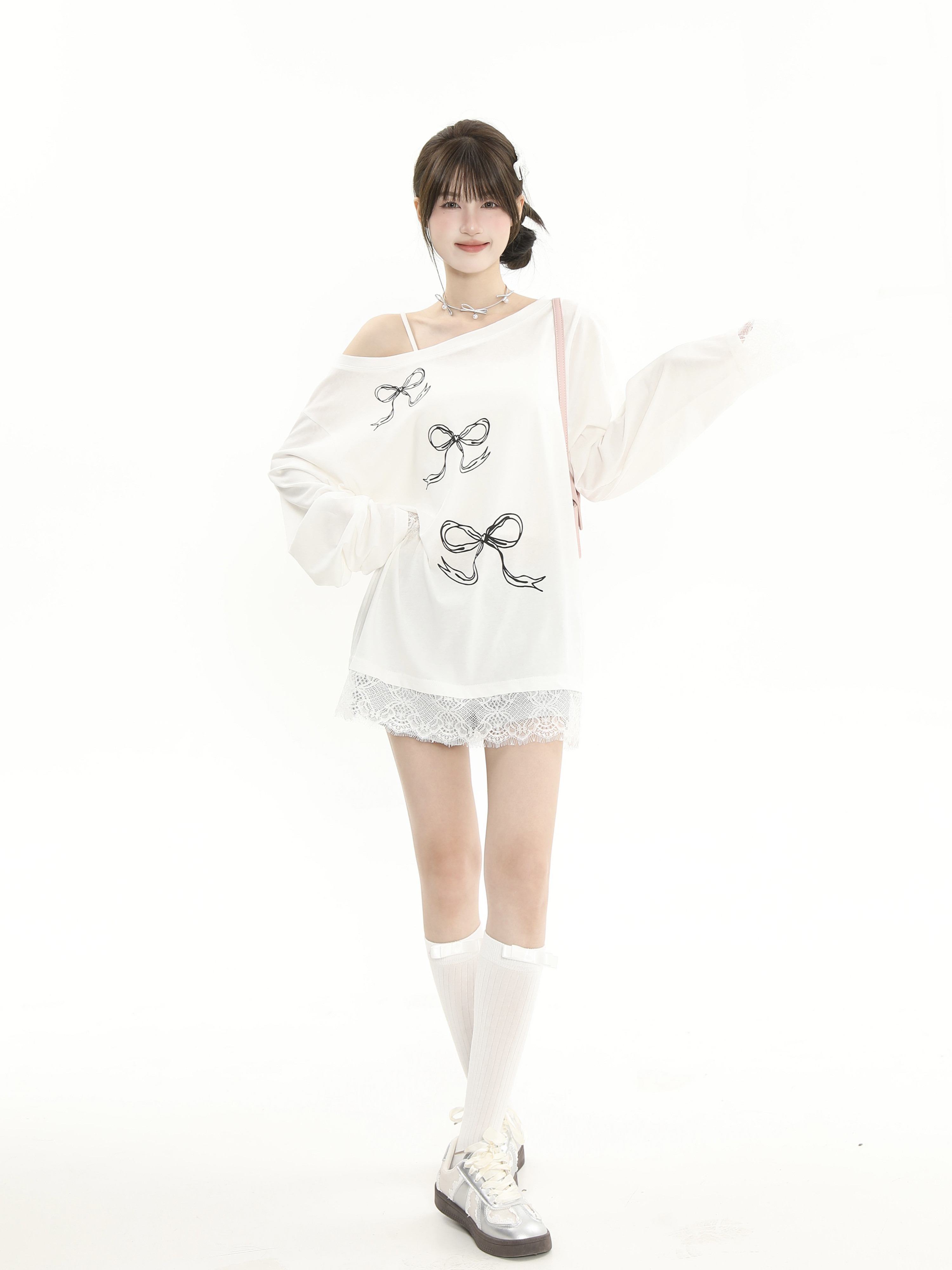 Asymmetrical Collar Off-Shoulder Bowknot Printed Long Sleeve T-Shirt with Lace Splicing - Women's Loose Sun Protection Cover-Up