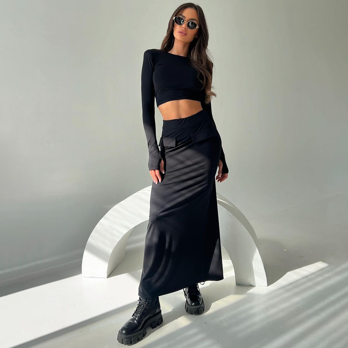 Autumn Fashion Set for Women - Round Neck Long Sleeve Top with Shoulder Pads & High Waist Bodycon Skirt, European & American Style