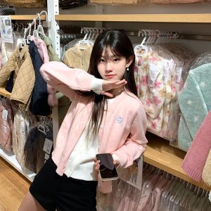 Autumn Women's Loose Knitted Cardigan Sweater with Letter Embroidery, Fake Two-Piece Design, Slimming Short Jacket for Casual Style