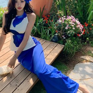 Backless Halter Printed Top and Pleated Bodycon Skirt Two-Piece Set for Women - Blue Vacation Outfit
