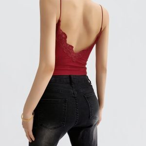 Backless V-Neck Lace Camisole with Chest Pads for Women - Sexy Street Dance Top, Y2K Style, Perfect for Night Out