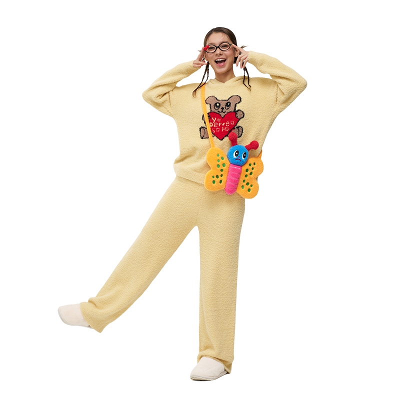 Beige Heart Bear Half-Velvet Pajama Set - Cozy Loungewear for Relaxation and Sleep, Perfect for Y2K and Comfortable Style