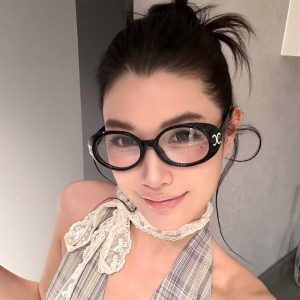 Black Frame Thick Border Oval Glasses for Round Faces, Anti-Blue Light, Slimming Design, European American Style, Myopia Friendly