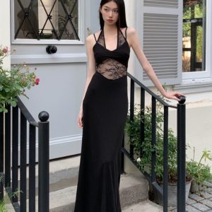 Black Lace Halter Neck Mermaid Dress with Hollow Out Waist - Slim Fit Knitted Summer Fashion for Women