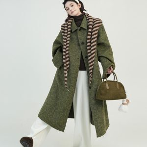 Black Lapel Long Sleeve Wool Coat for Women - Korean Style Loose Mid-Length Jacket for Autumn & Winter Fashion