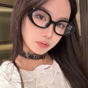 Black Oval Thick Border Anti-Blue Light Glasses for Round Faces - Makeup-Free Prescription Glasses for Women
