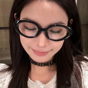 Black Oval Thick Border Anti-Blue Light Glasses for Round Faces - Makeup-Free Prescription Glasses for Women