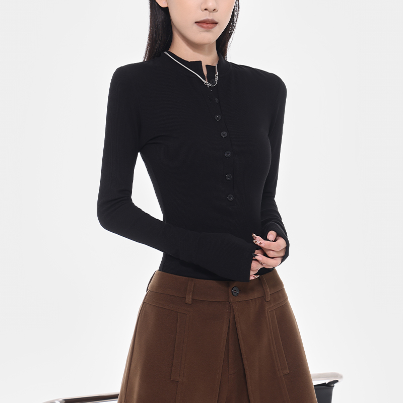 Black Slim Fit Long Sleeve T-Shirt for Women with Half Open Collar and Straight Shoulders – 2025 Early Spring Fashion Essential