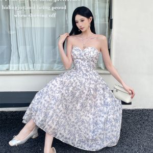 Blue and White Porcelain Floral Print Strapless High-Waisted Long Dress with Large Skirt - Elegant French Style for Summer Events