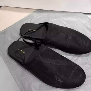 Breathable Mesh Closed-Toe Mules - Woven Flat Slippers in Roman Style for Fishing and Leisure Wear, Perfect for Summer Comfort