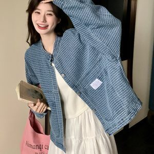 Chic Short Denim Jacket for Women with Stand Collar – Trendy Korean-Style Design for Spring & Autumn 2025