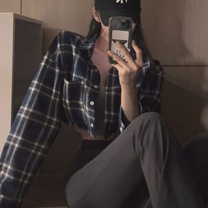 Chic Women's Plaid Shirt, Long Sleeves, Autumn Fashion, Stylish Hong Kong-Inspired Top, Instagram-Worthy Look, Trendy Design