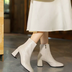 Chunky High-Heeled Slim Boots for Women, Genuine Leather Round-Toe Sock Ankle Boots, Versatile Fashion Footwear