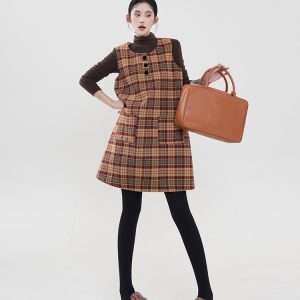 Coffee-Colored Plaid Fleece Sleeveless Dress for Women - Korean Style Retro Over-Knee Long Skirt for Autumn and Winter