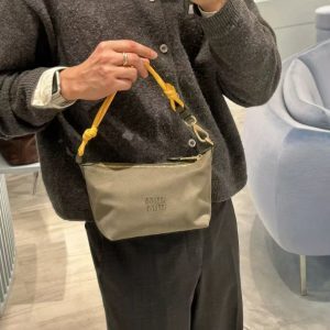 Color Block Canvas Lunch Box Bag - 2025 Internet Celebrity Fashion Commuter Shoulder Crossbody Bag for Surfing and Daily Use